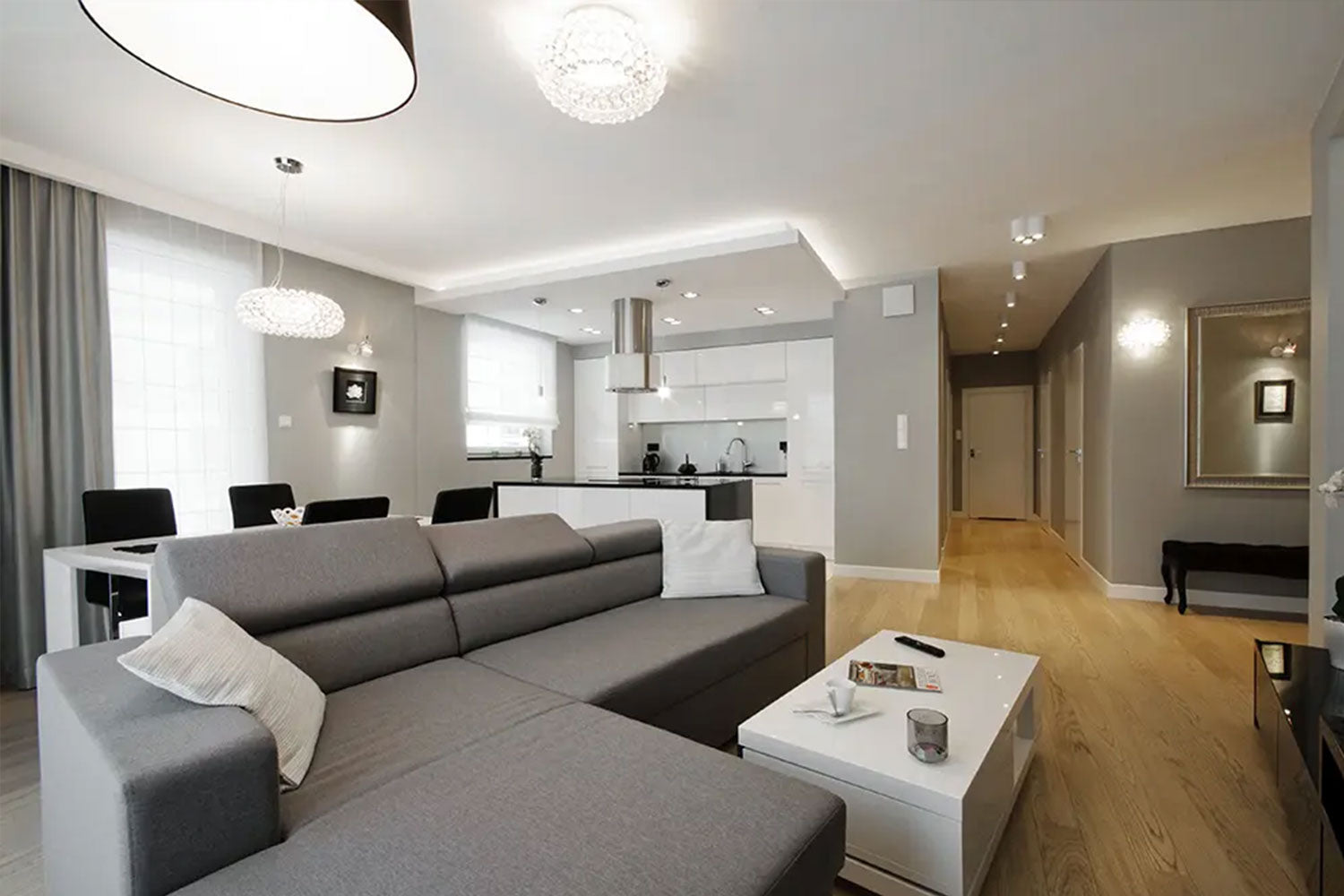 Projektowanie wnętrz typu studio z podziałem na strefy