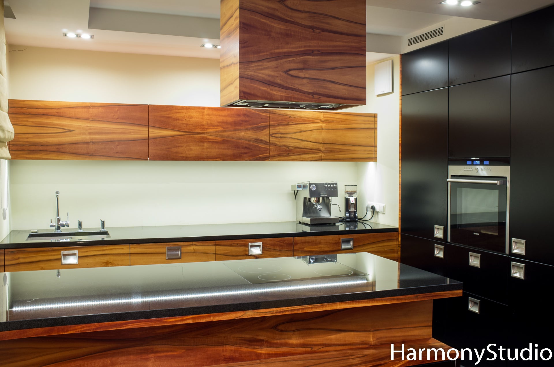 HarmonyStudio 2