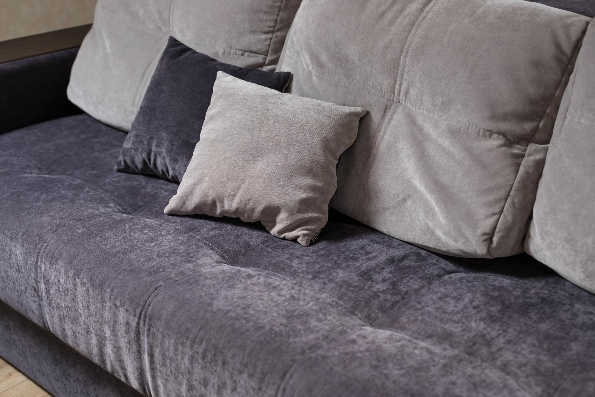 Sofa z materacem i pojemnikiem - dlaczego warto?